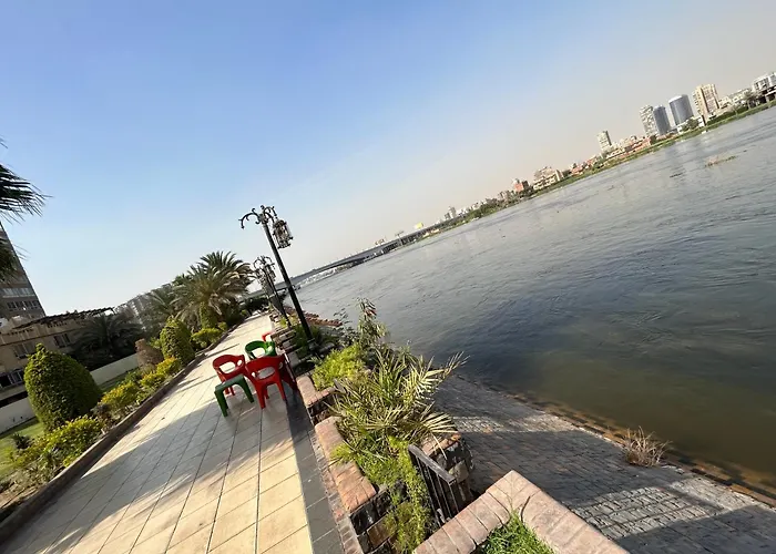 شقة فاخرة مطلة على نهر النيل